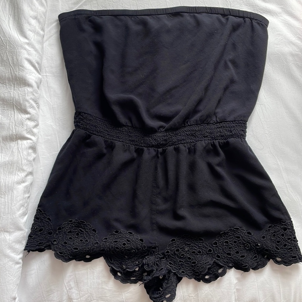 Black, strapless romper